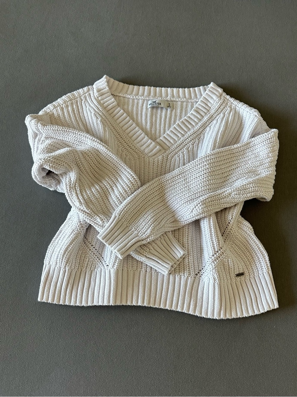 Hollister White Chunky V-Neck Sweater